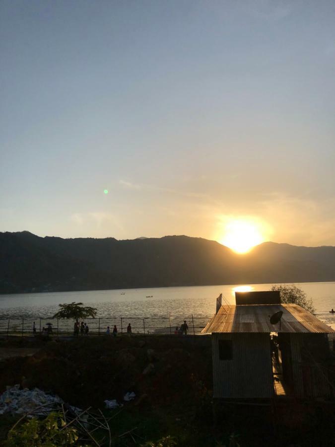 Lake Vision Guesthouse Pokhara Exterior foto
